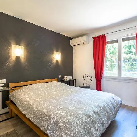 Beautiful With Private Heated Pool *