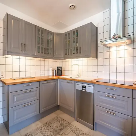 Beautiful With Private Heated Pool