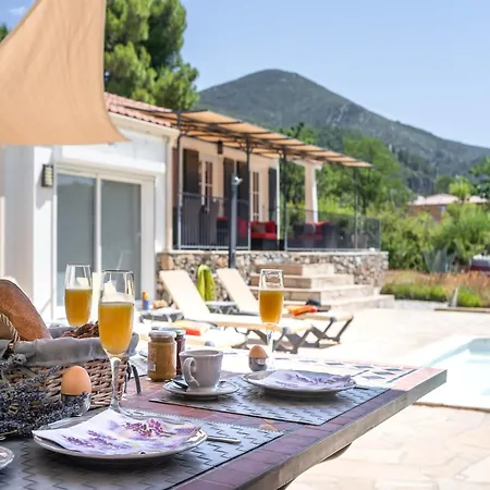 Villa Beautiful With Private Heated Pool