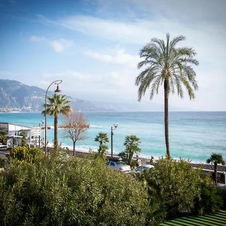 Beautiful With Private Heated Pool Villa